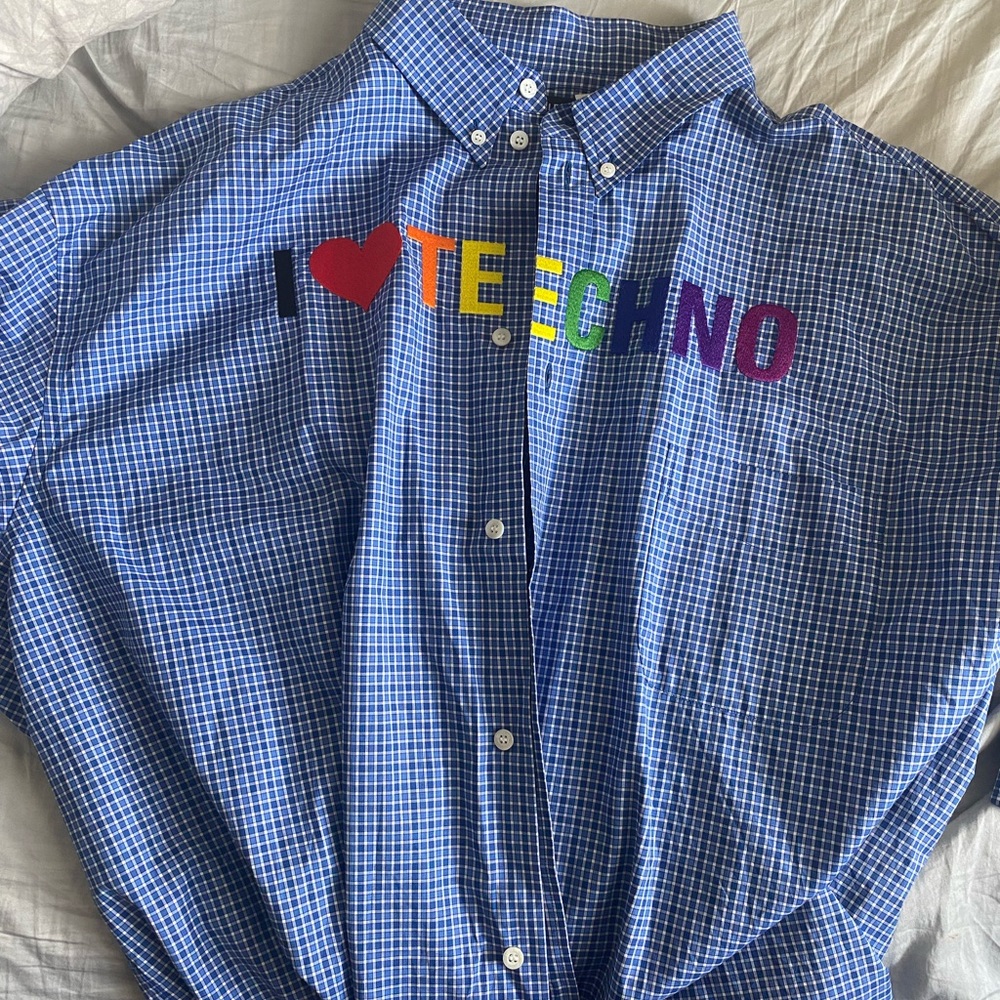 BALENCIAGA “I <3 Techno” button up